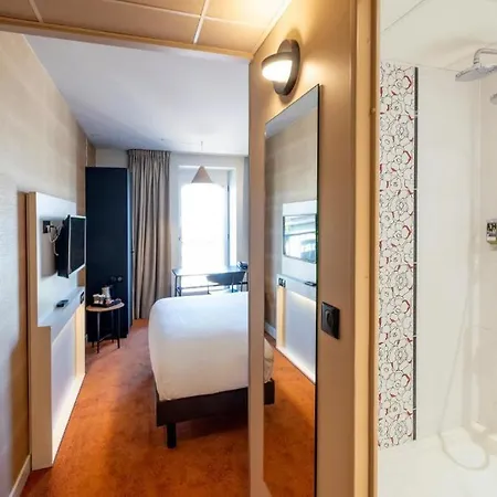 Mercure Centre Champ De Mars فندق