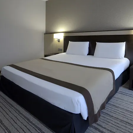 Mercure Centre Champ De Mars Hotel 4*