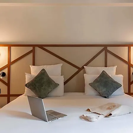 Mercure Centre Champ De Mars 4* روان