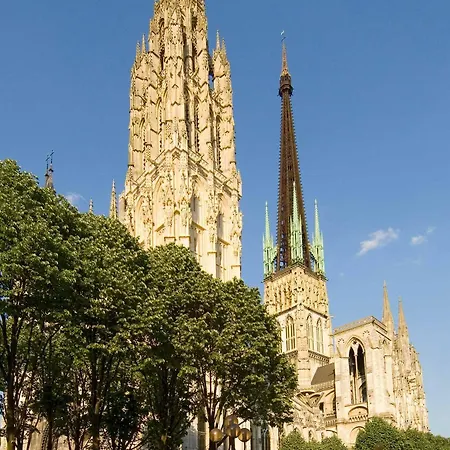 Mercure Centre Champ De Mars Hotel