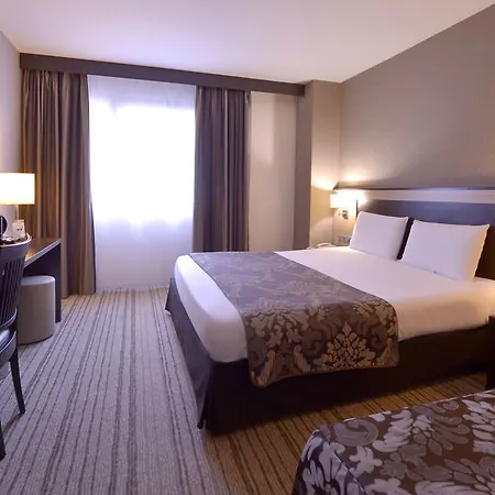 Mercure Centre Champ De Mars Hotel 4*