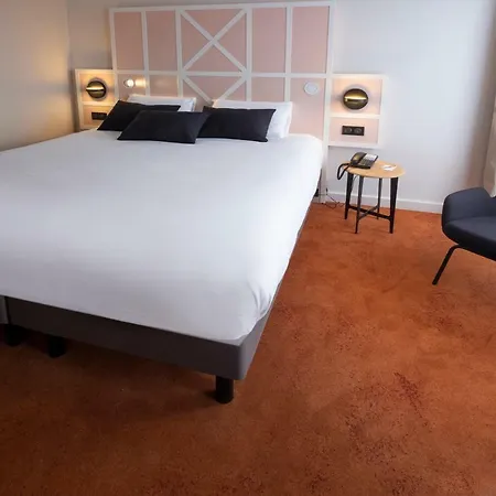 Mercure Centre Champ De Mars Hotell 4*