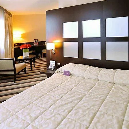 Mercure Centre Champ De Mars