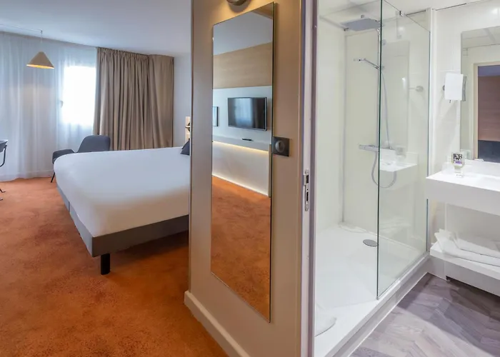 Mercure Centre Champ De Mars Hotel