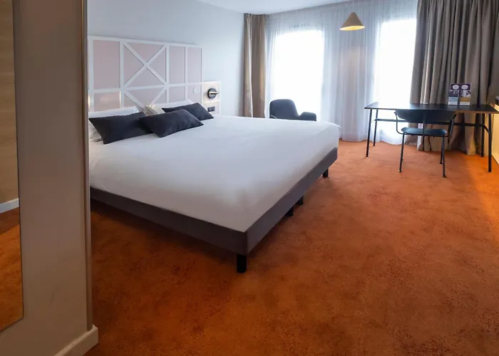 Hotel Mercure Centre Champ De Mars Rouen