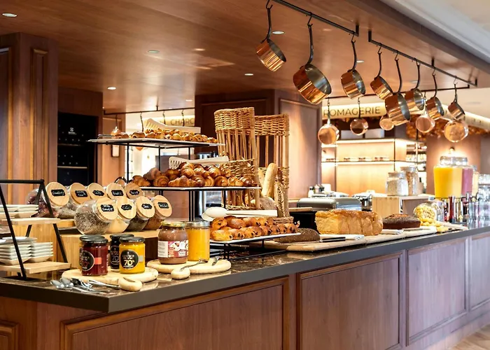 Mercure Centre Champ De Mars Hotel